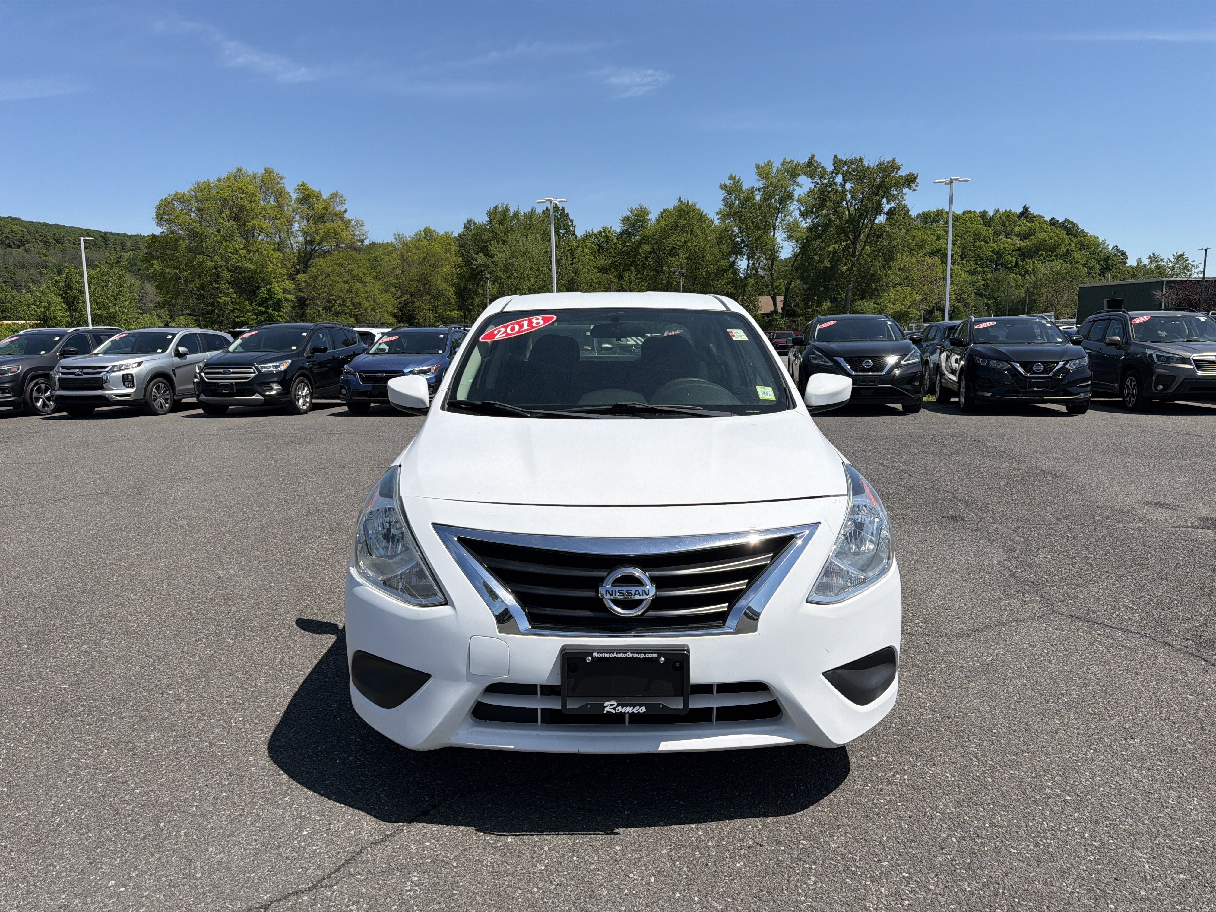 nissan versa sedan 2018 3N1CN7AP5JK395857 image nissan versa sedan 2018 3N1CN7AP5JK395857 image